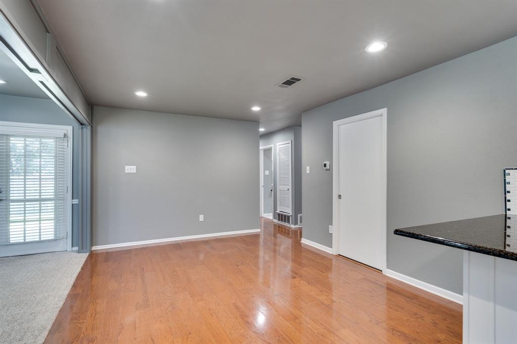 6980 Cox Lane Property Photo 10