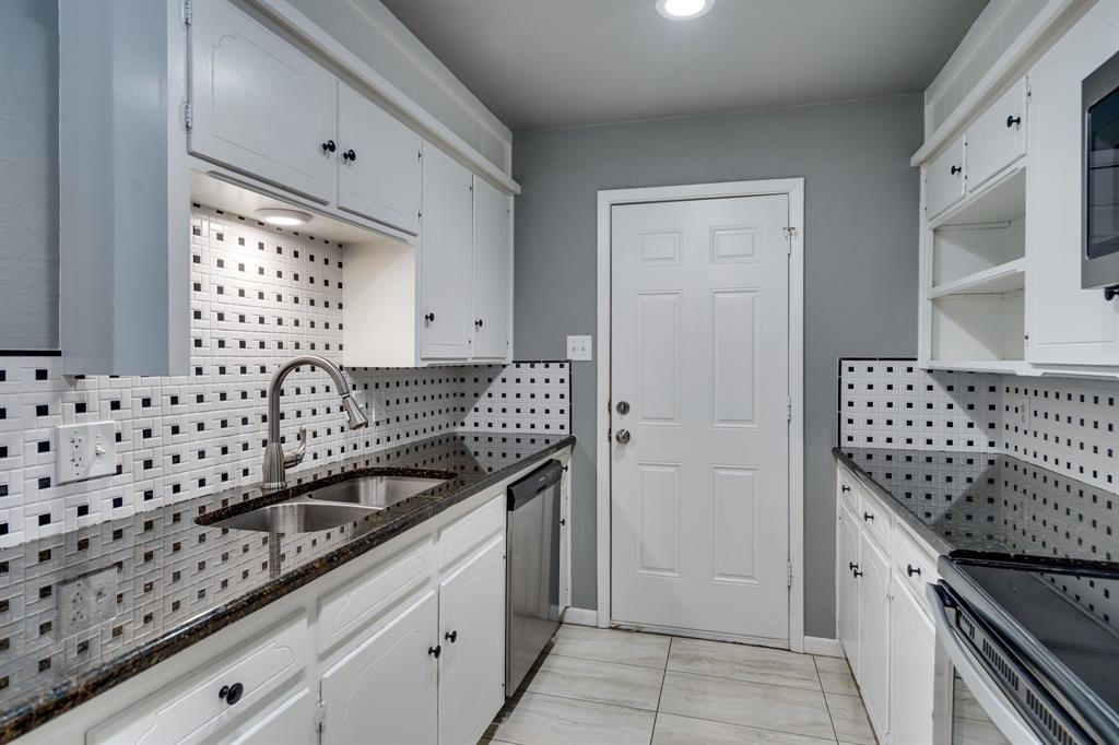 6980 Cox Lane Property Photo 13