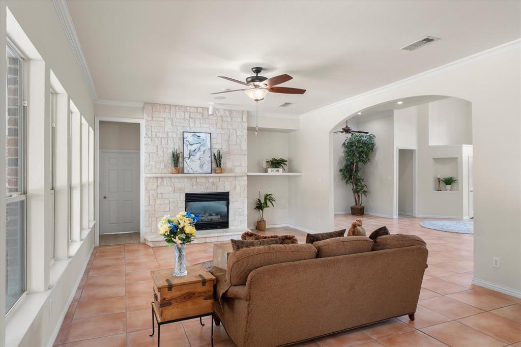2508 Russwood Drive Property Photo 12