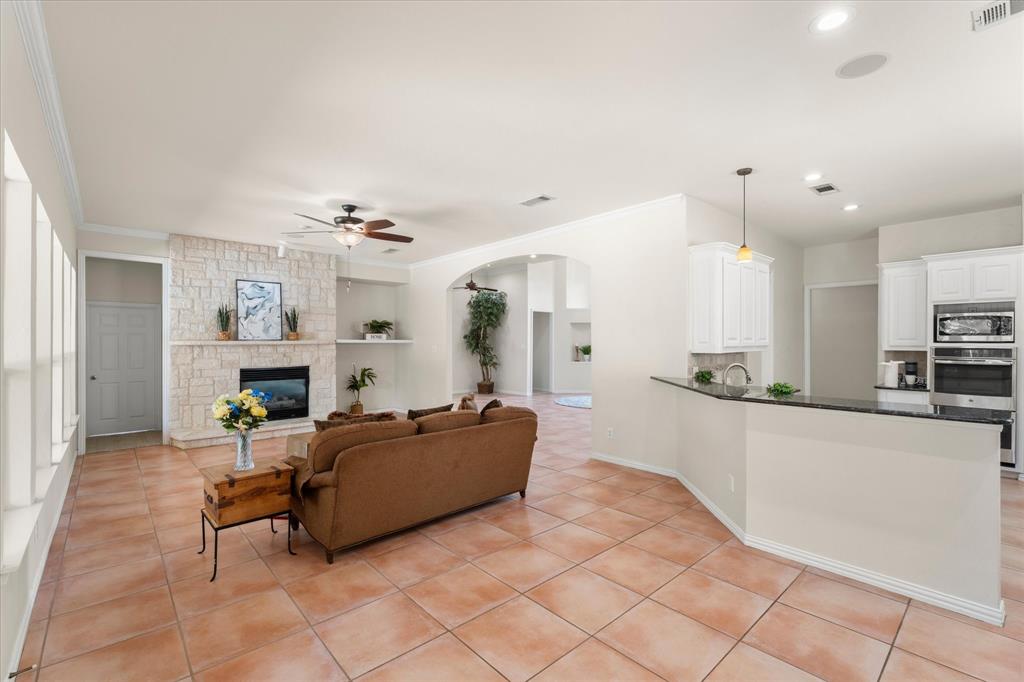 2508 Russwood Drive Property Photo 13