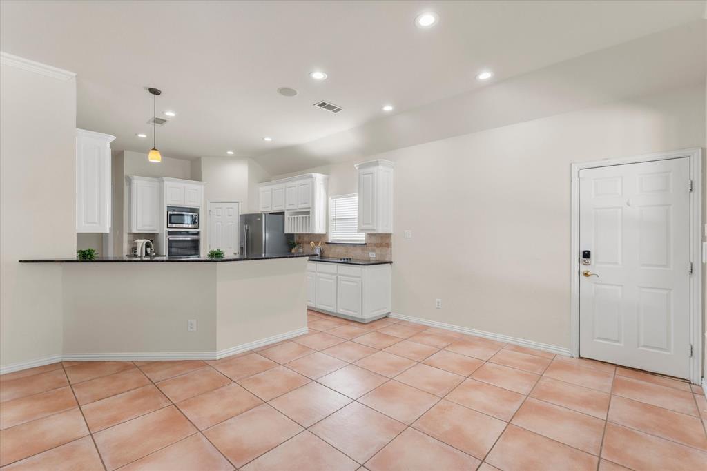 2508 Russwood Drive Property Photo 14