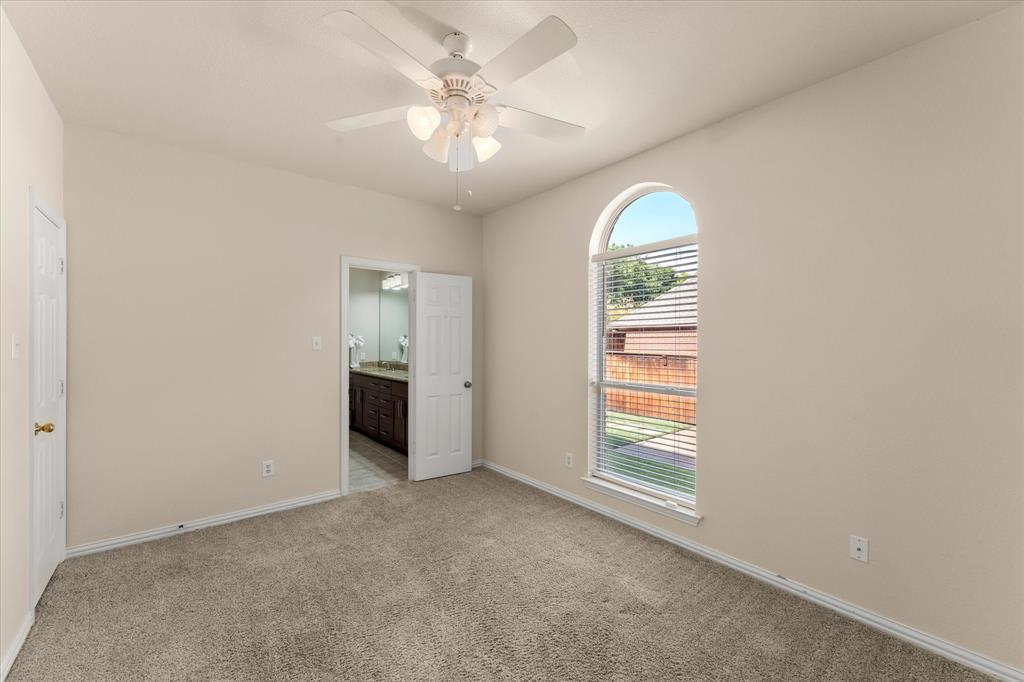 2508 Russwood Drive Property Photo 24