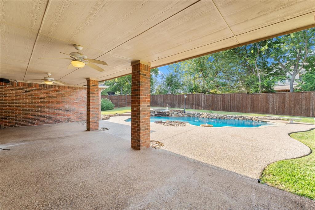 2508 Russwood Drive Property Photo 32
