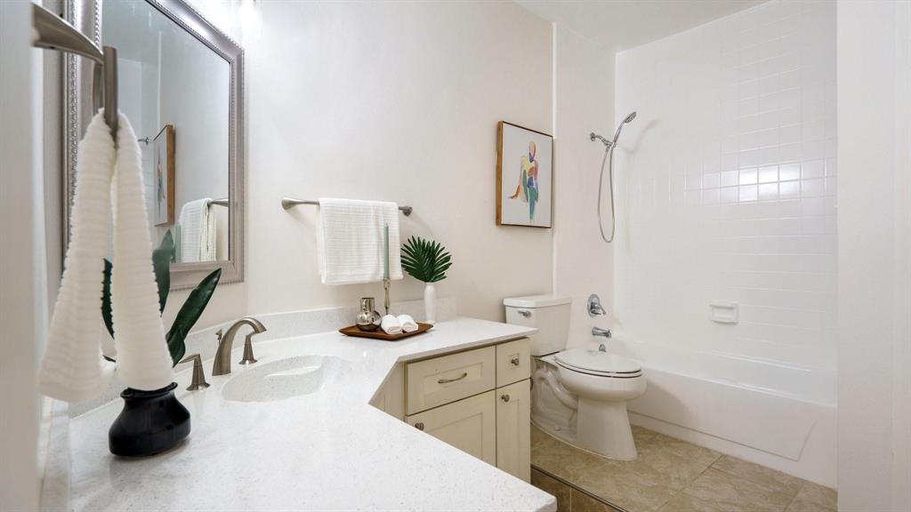 3120 Devonshire Drive 231 Property Photo 12