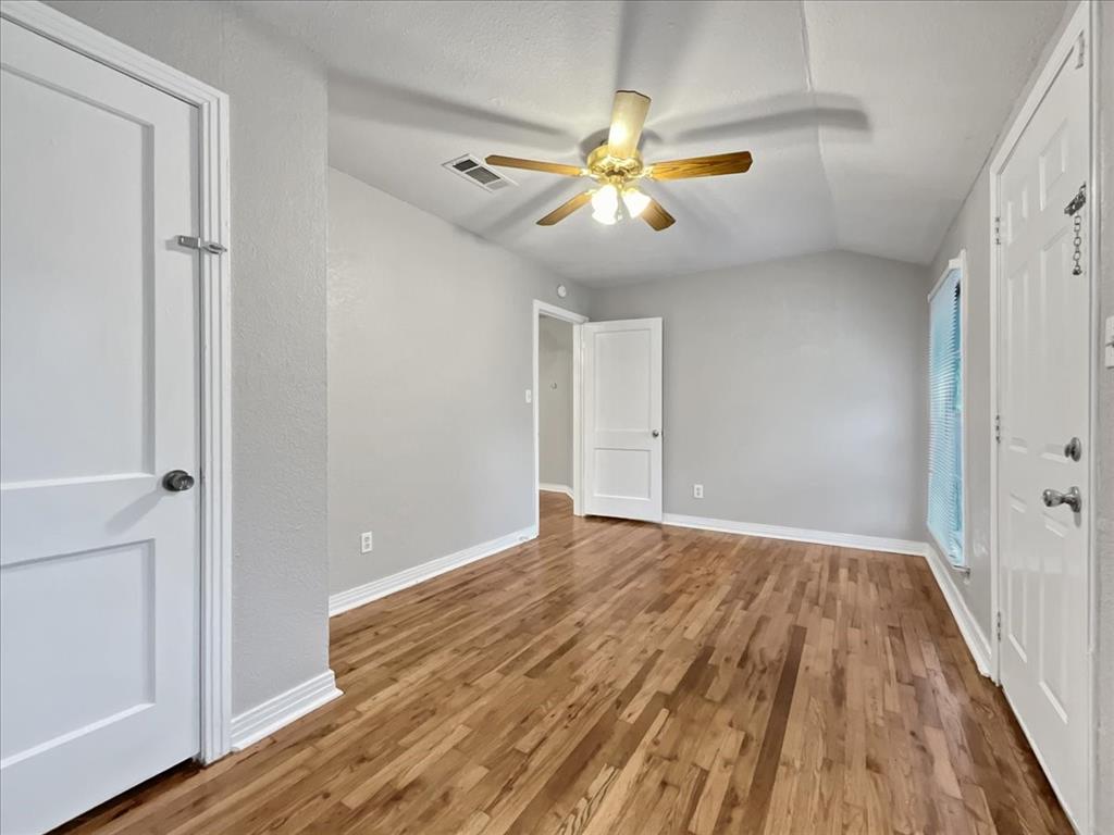 4929 Donnelly Avenue Property Photo 17