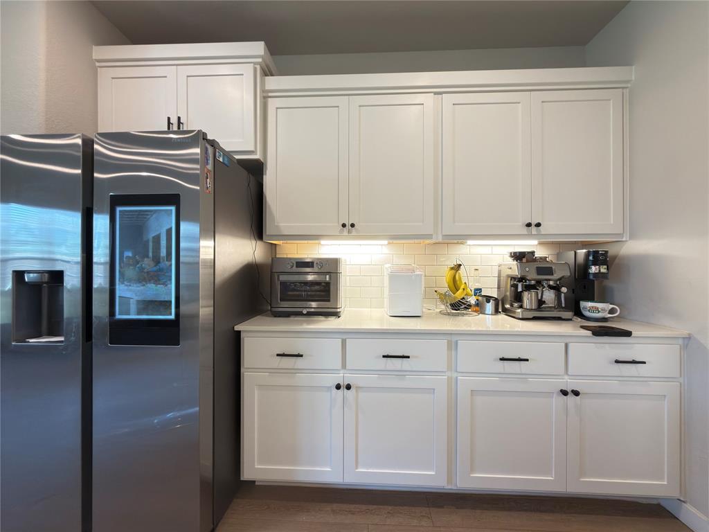 2417 Mankato Drive Property Photo 8