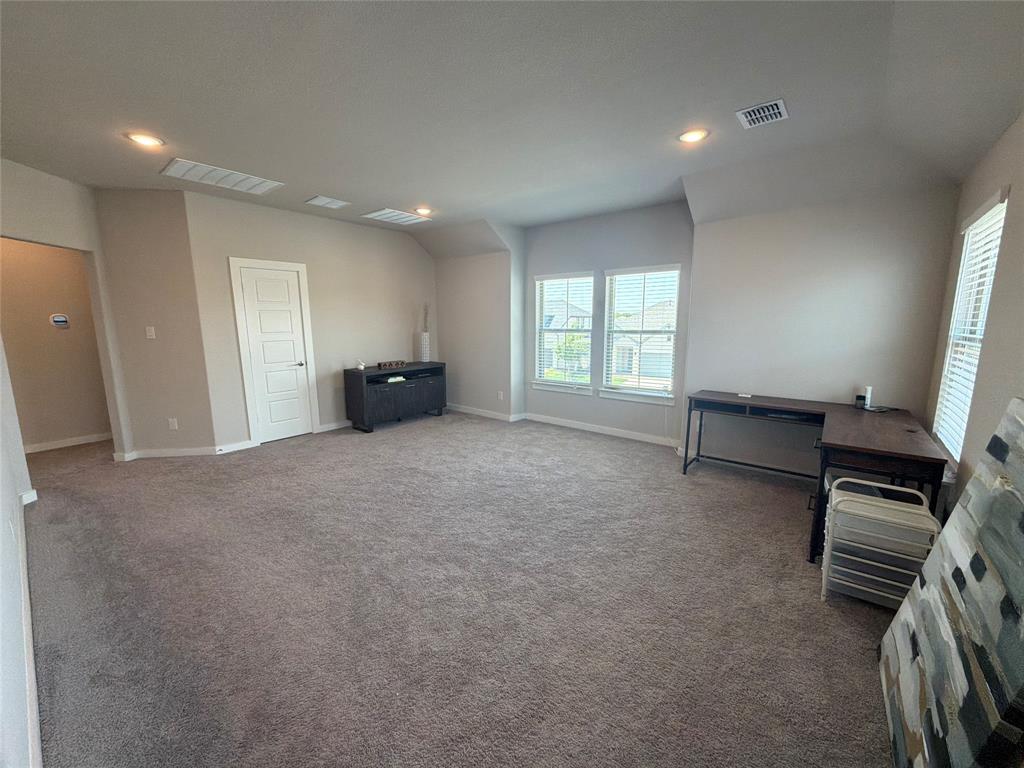2417 Mankato Drive Property Photo 22
