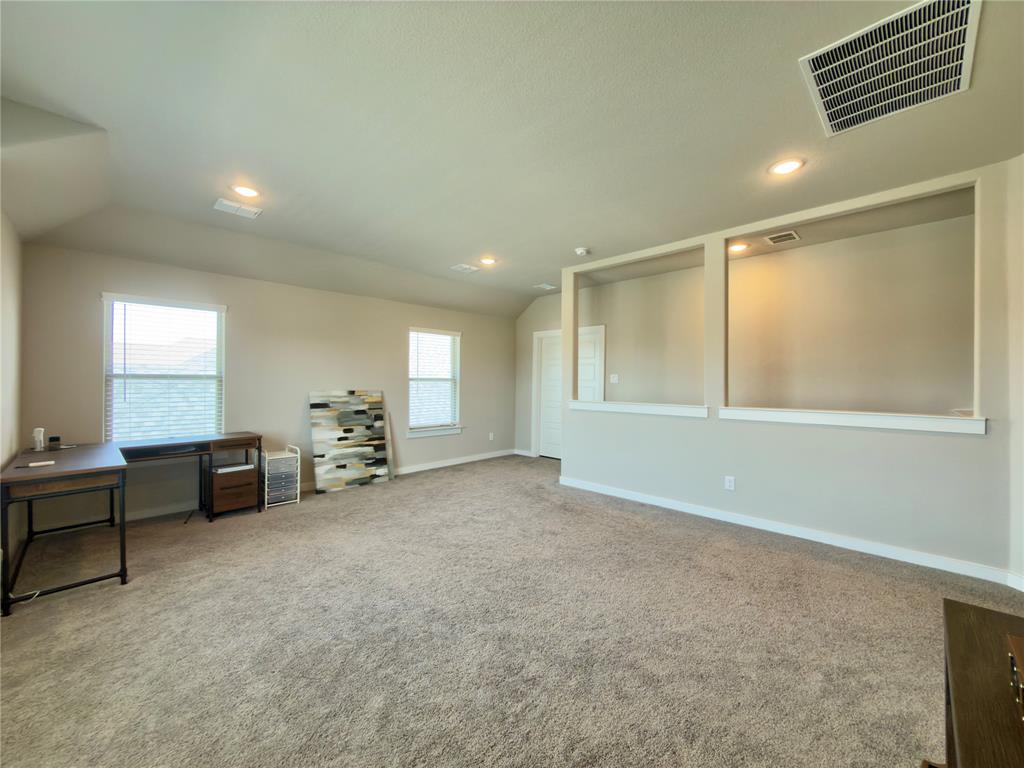 2417 Mankato Drive Property Photo 23