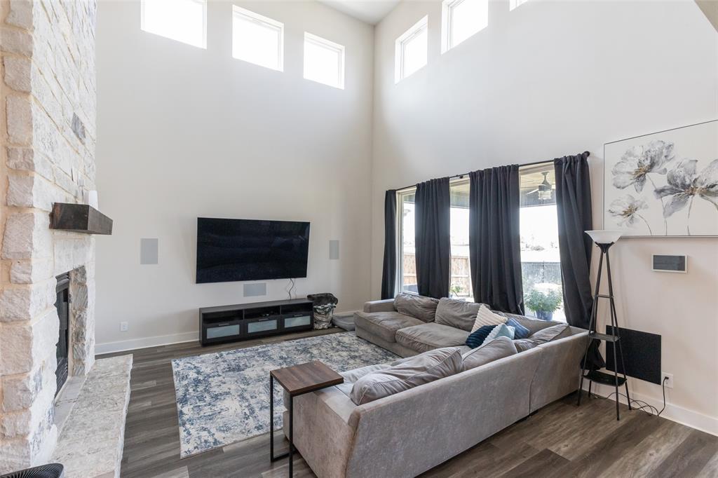 1766 Urban Avenue Property Photo 3