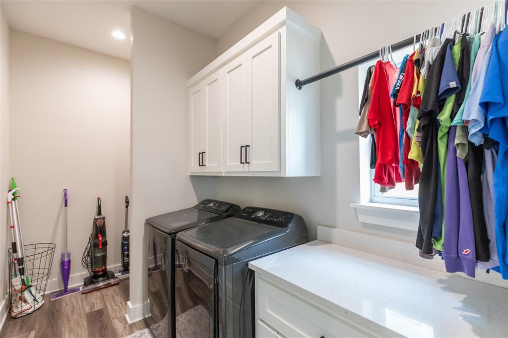 1766 Urban Avenue Property Photo 14