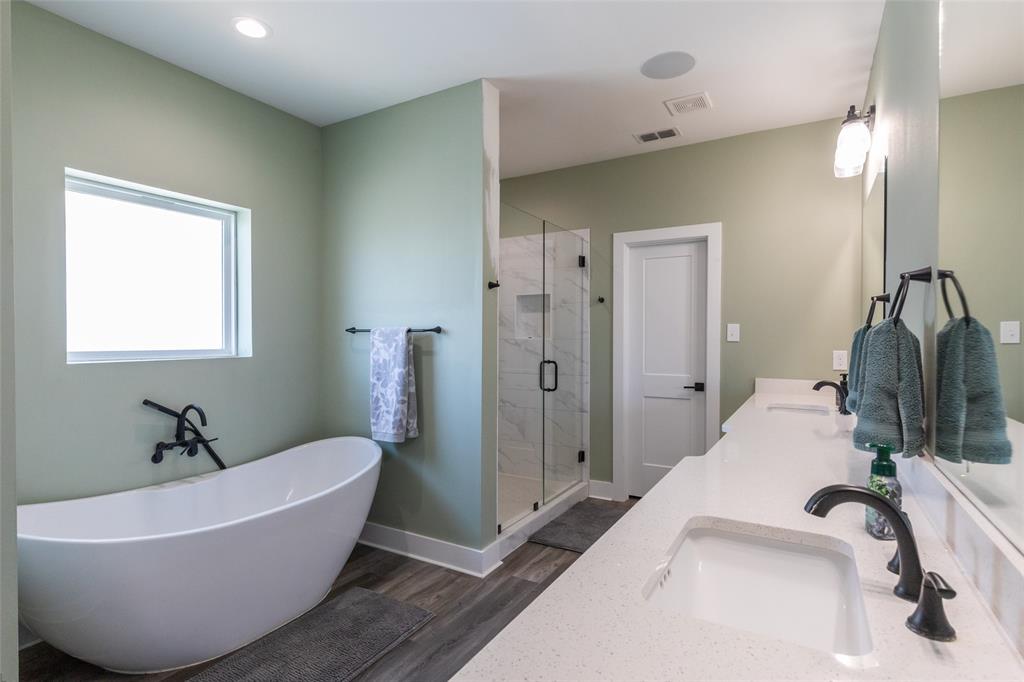1766 Urban Avenue Property Photo 23