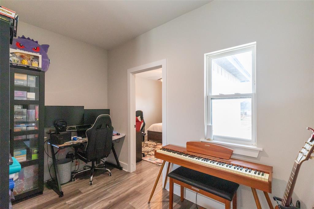 1766 Urban Avenue Property Photo 28
