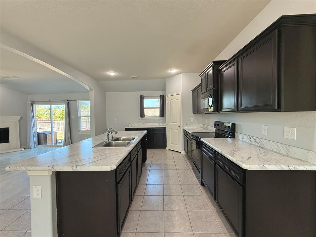 2126 Candace Drive Property Photo 5