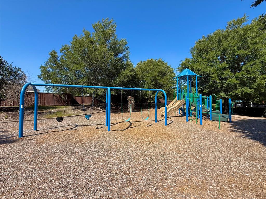 2126 Candace Drive Property Photo 18