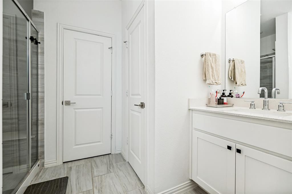 7536 Laburnam Road Property Photo 23