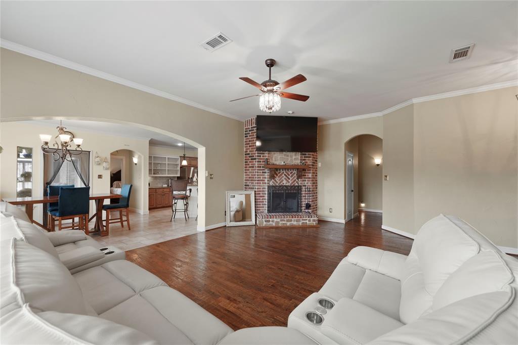 5132 Southpoint Drive Property Photo 6