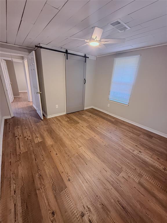 117 E Division Street Property Photo 7