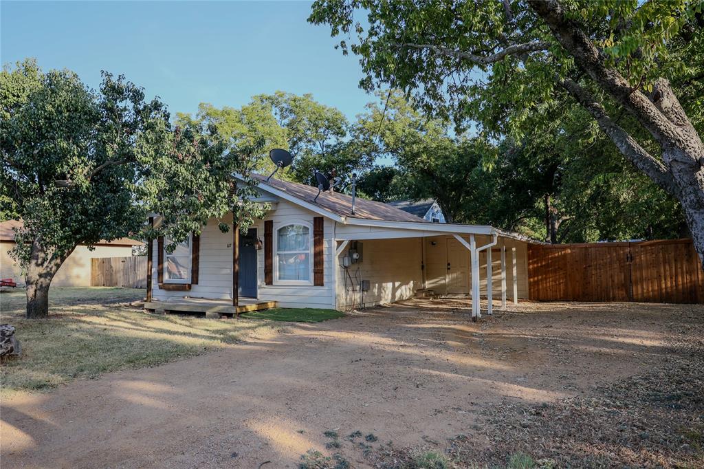 117 E Division Street Property Photo 19