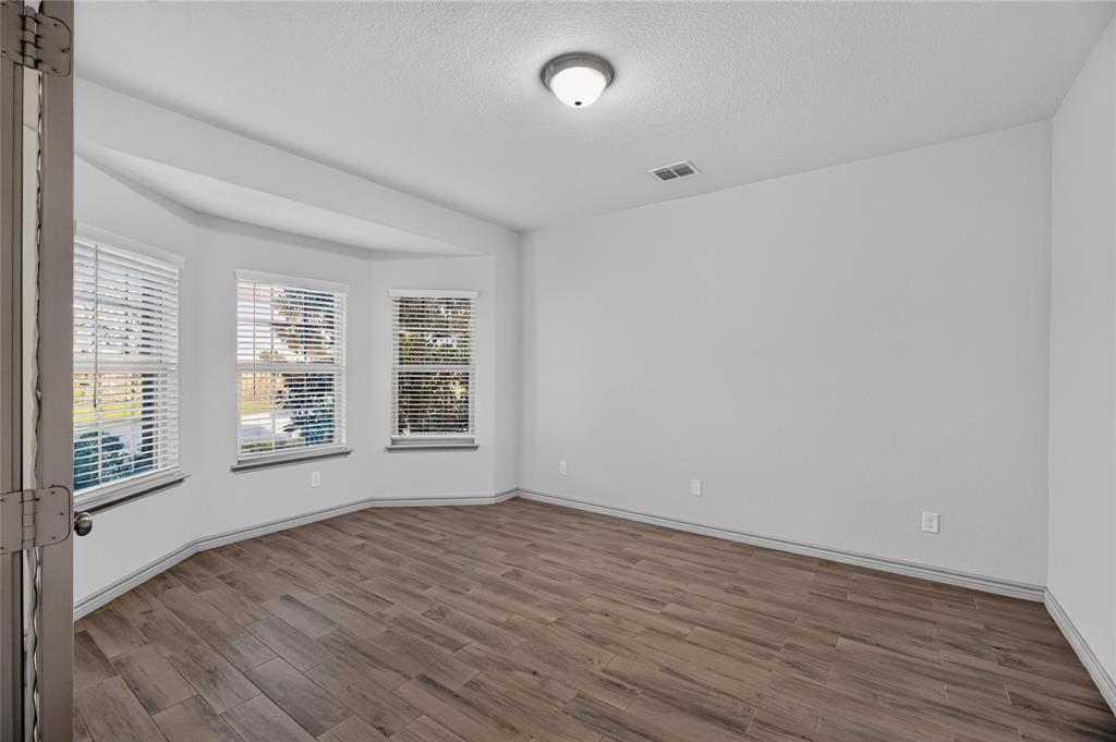 8209 Spruce Meadows Drive Property Photo 4