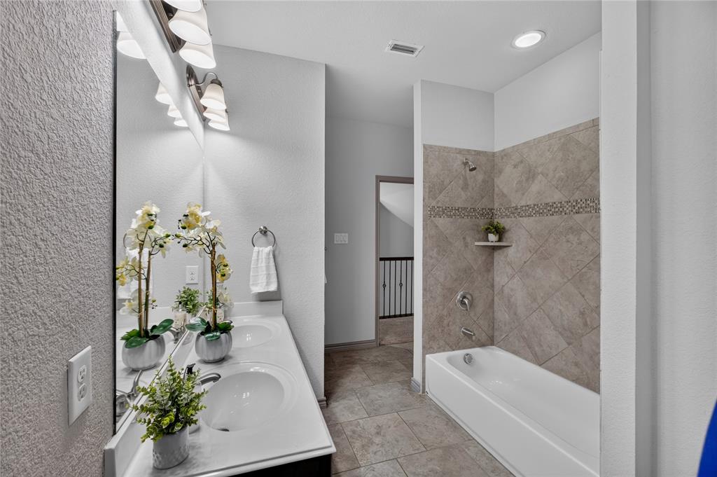 8209 Spruce Meadows Drive Property Photo 33