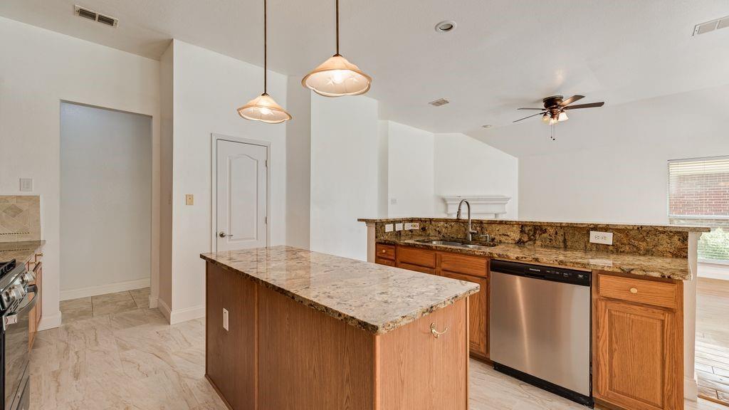2311 Forest Park Circle Property Photo 9