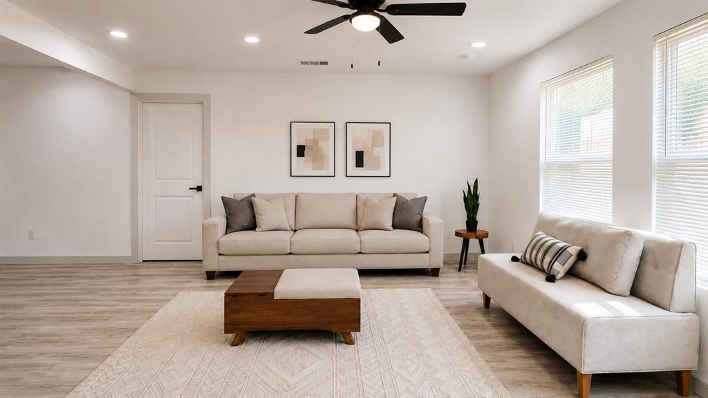 2126 Marfa Avenue Property Photo 3