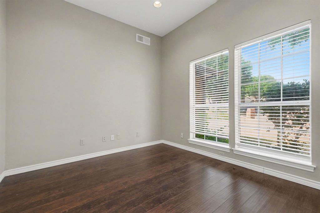 3711 Penny Lane Property Photo 4