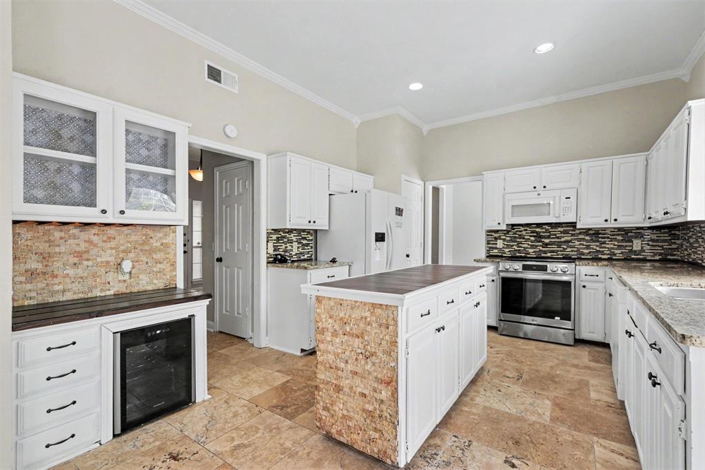 3711 Penny Lane Property Photo 8