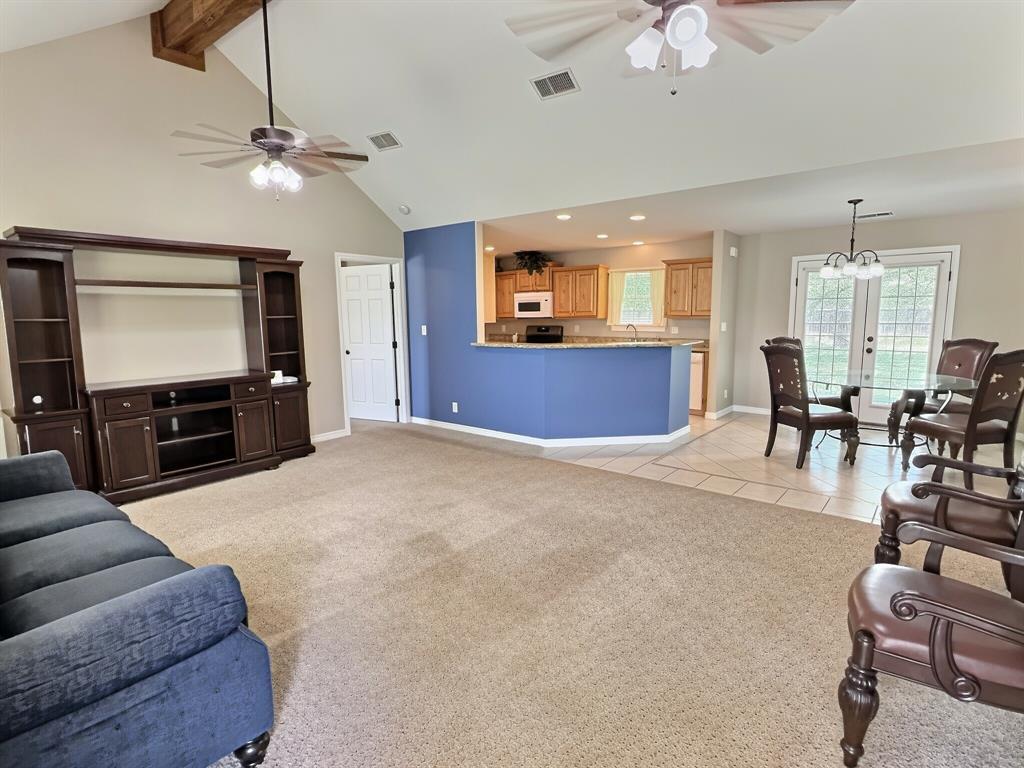 313 E River Oaks Road Property Photo 5