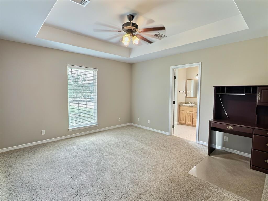 313 E River Oaks Road Property Photo 12
