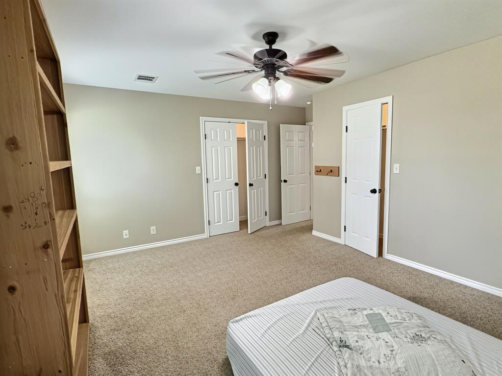 313 E River Oaks Road Property Photo 17
