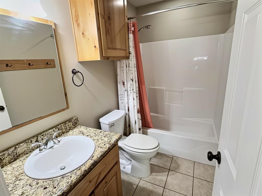 313 E River Oaks Road Property Photo 18