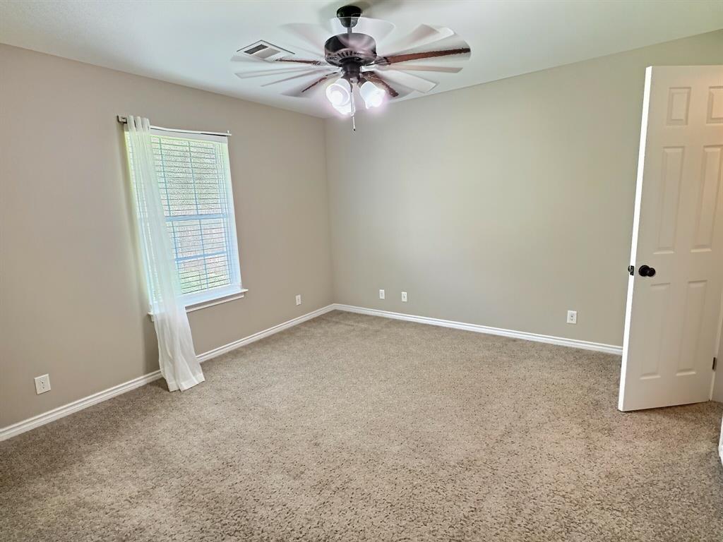 313 E River Oaks Road Property Photo 19