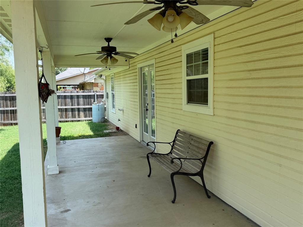 313 E River Oaks Road Property Photo 24