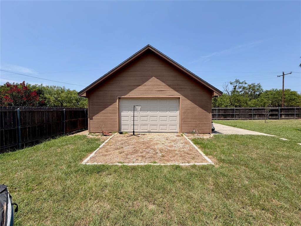 313 E River Oaks Road Property Photo 32