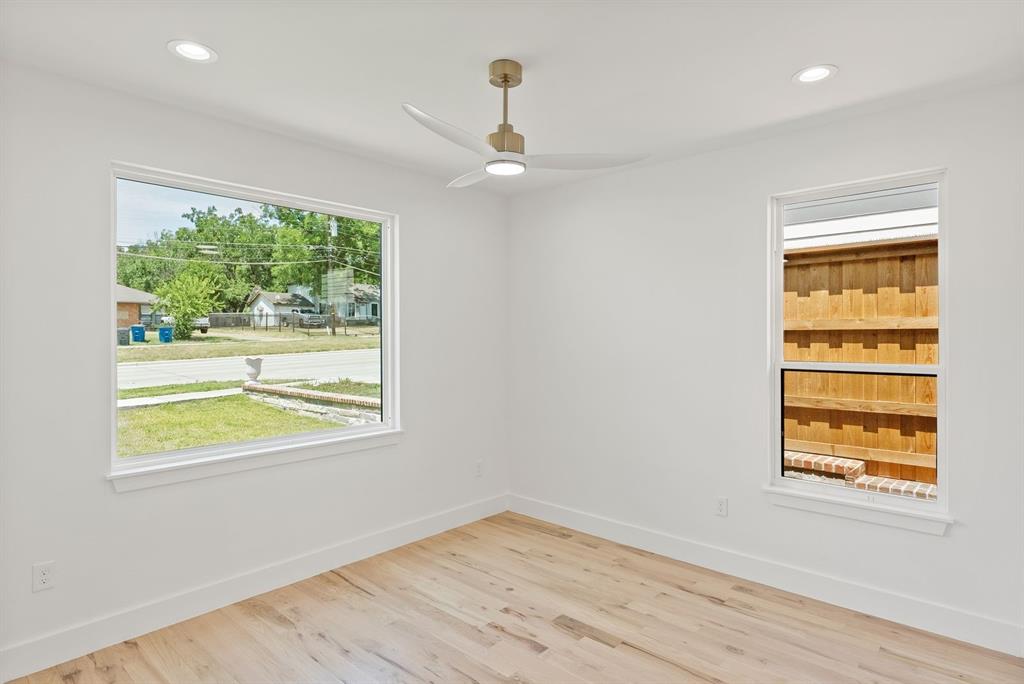 1334 E Kiest Boulevard Property Photo 14