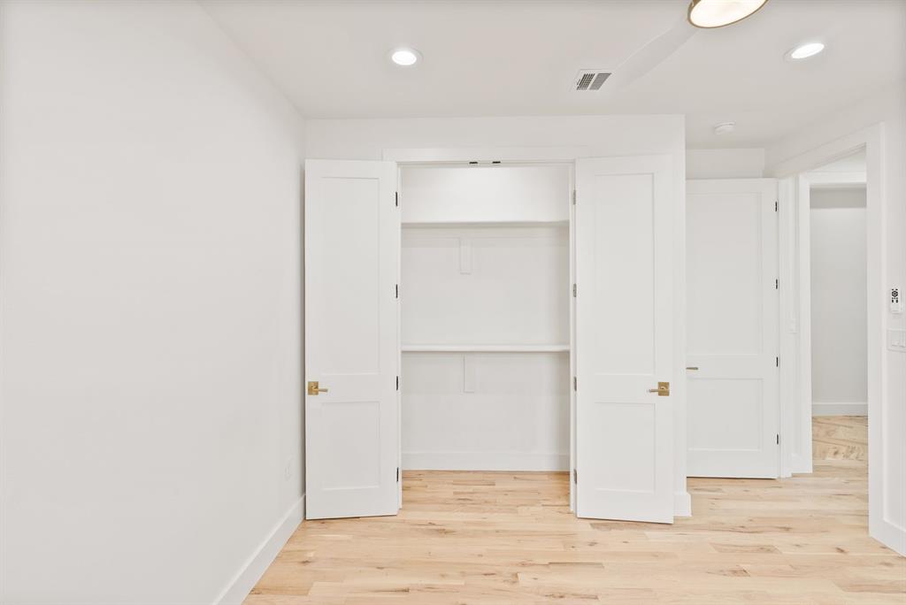 1334 E Kiest Boulevard Property Photo 20
