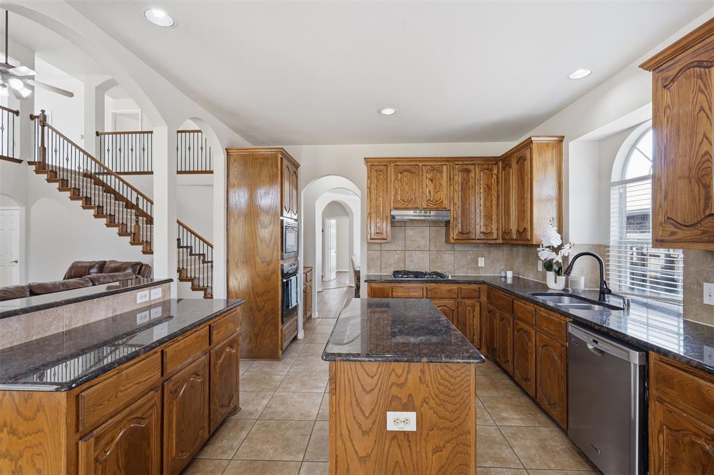 424 High Desert Drive Property Photo 8