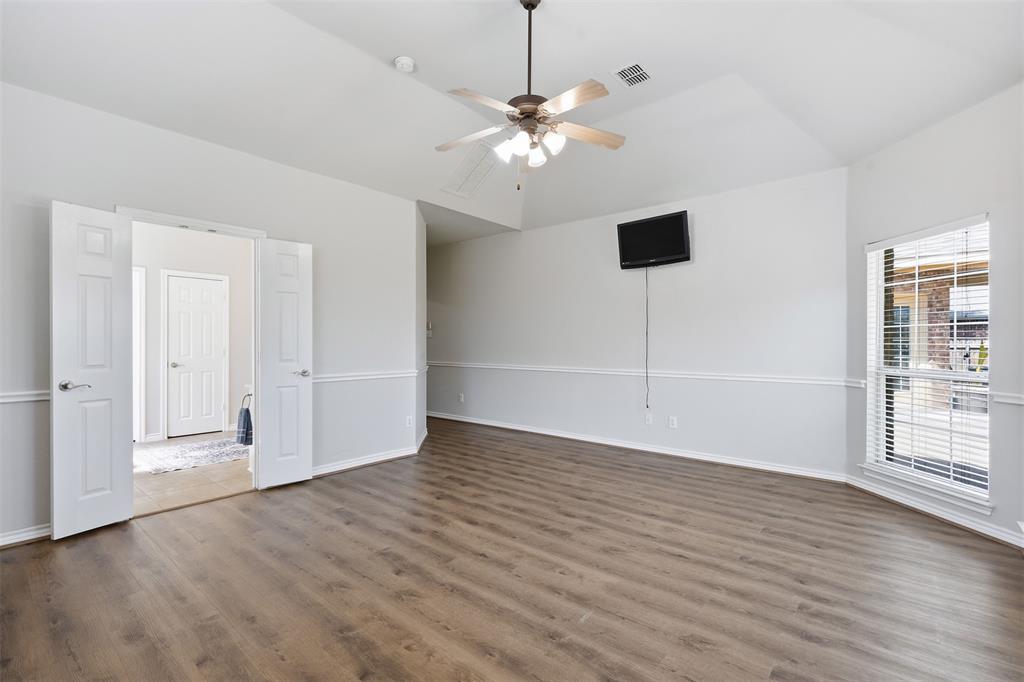 424 High Desert Drive Property Photo 18