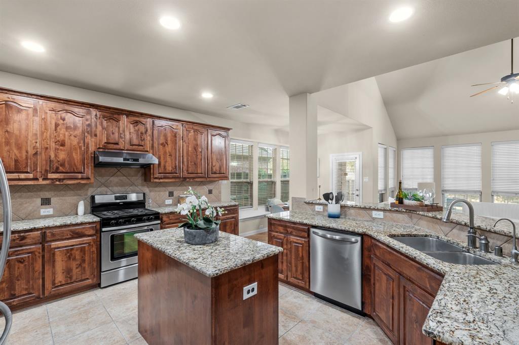2800 Cole Castle Drive Property Photo 11