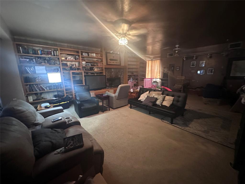 2709 Sky Harbour Drive Property Photo 14