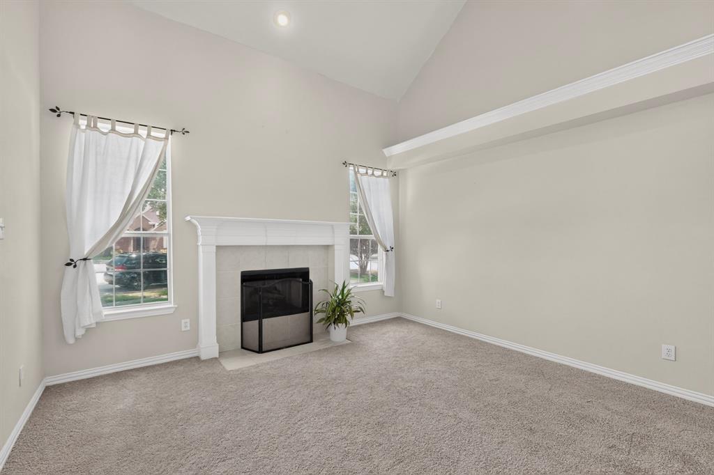 300 Cosbie Drive Property Photo 5