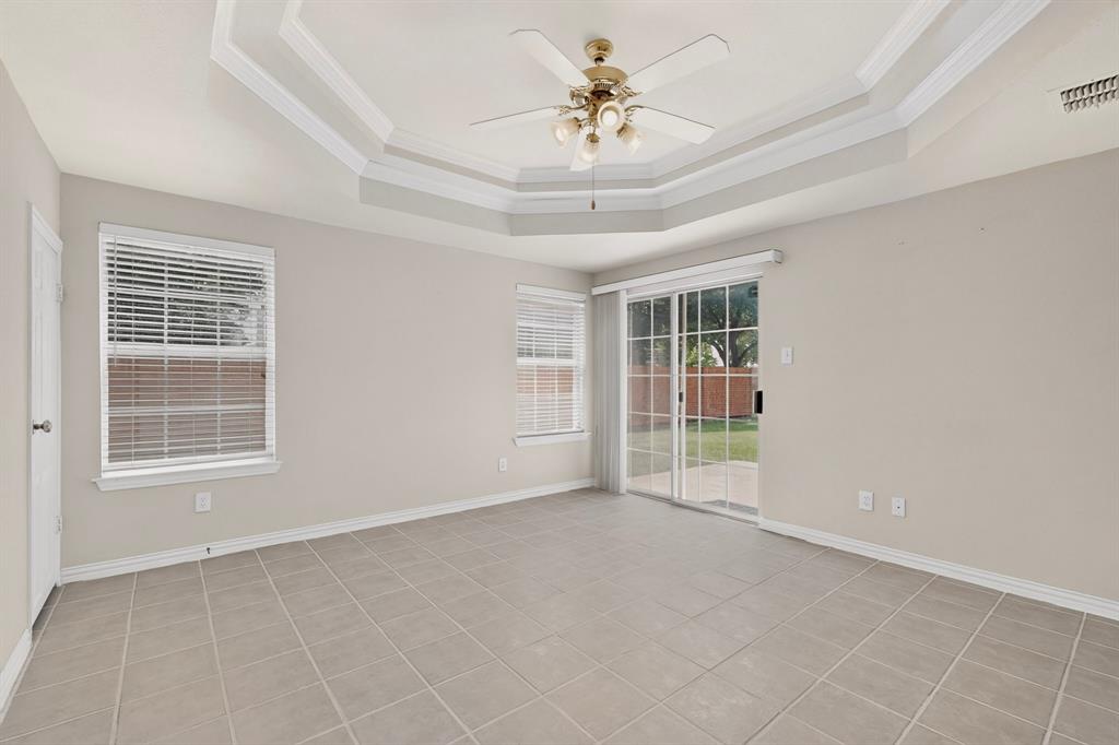 300 Cosbie Drive Property Photo 11