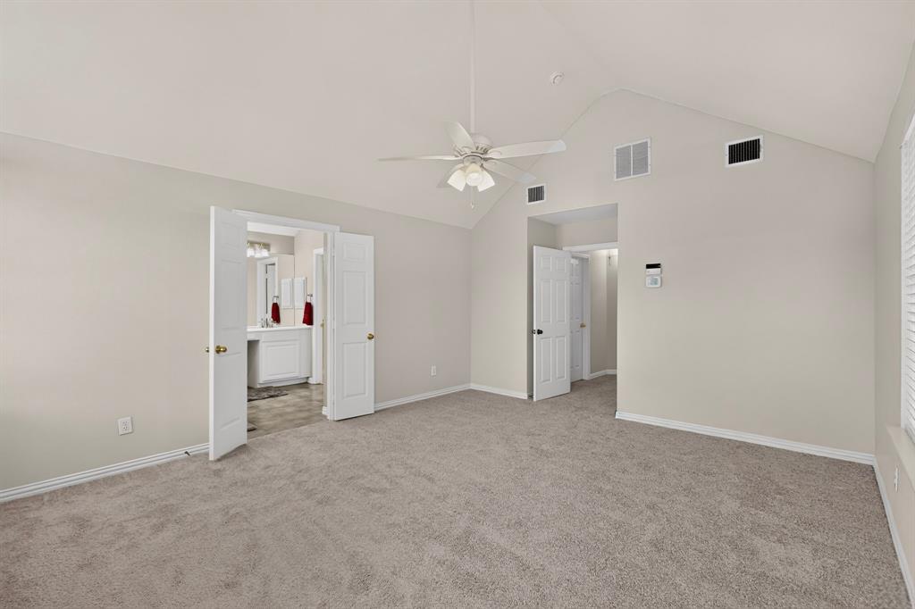 300 Cosbie Drive Property Photo 22