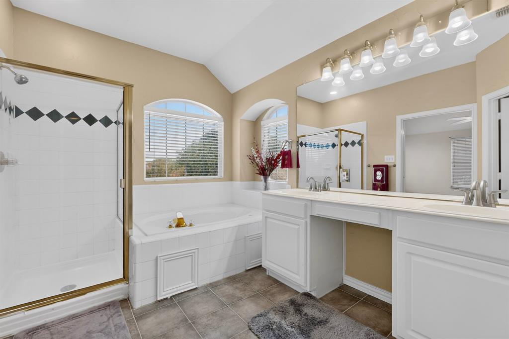300 Cosbie Drive Property Photo 23