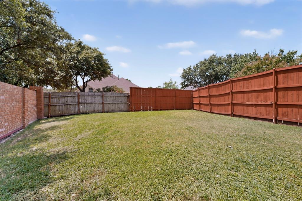 300 Cosbie Drive Property Photo 33
