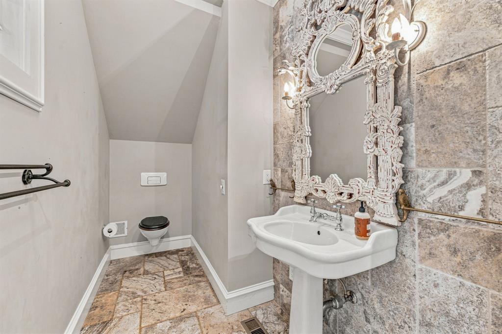12824 Fm 1769 Property Photo 11