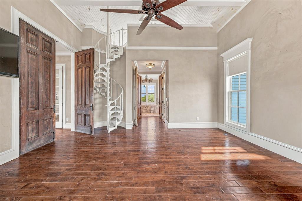 12824 Fm 1769 Property Photo 14