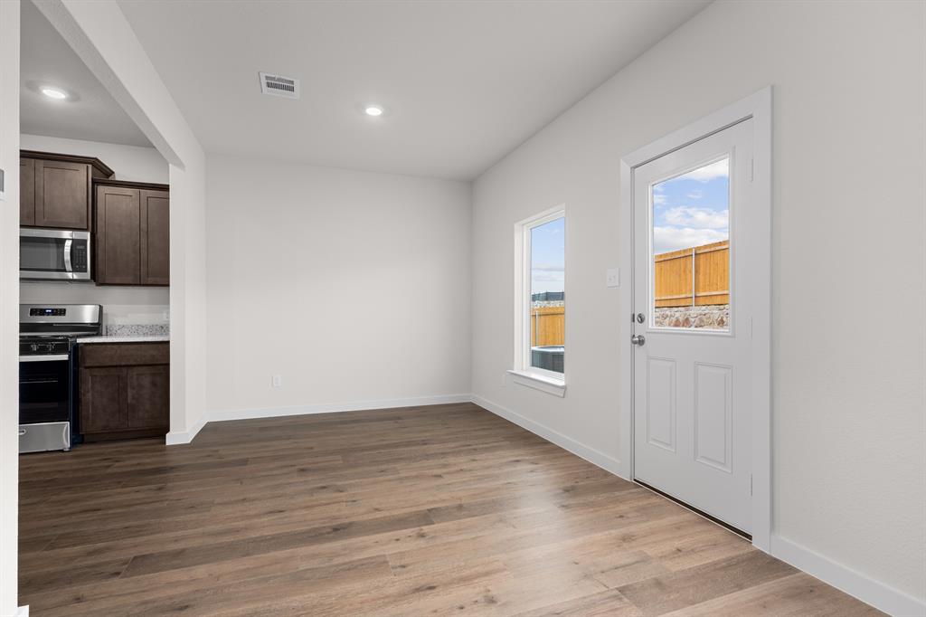 8304 Silverbow Drive Property Photo 4