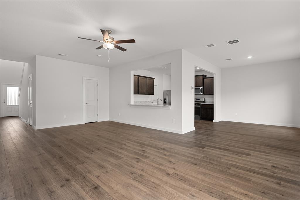 8304 Silverbow Drive Property Photo 5
